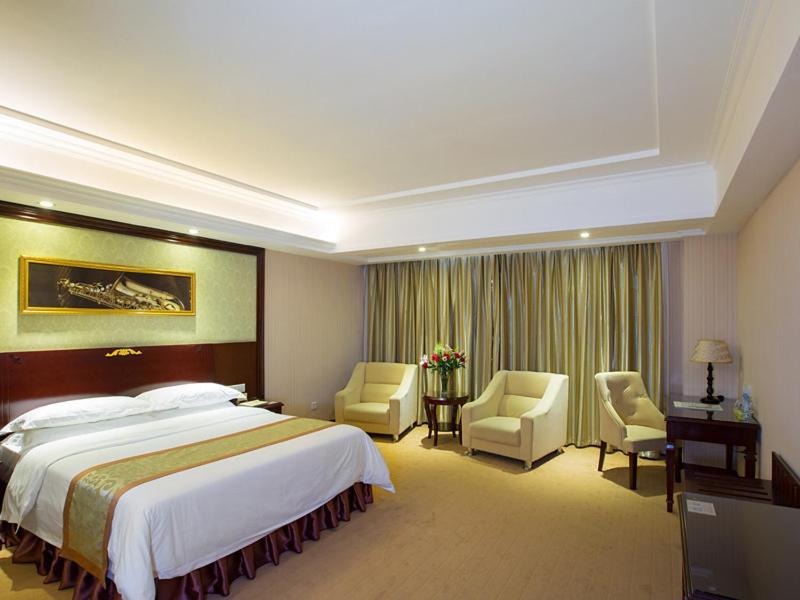 Vienna Hotel Heyuan High-Tech Yi Road Екстер'єр фото